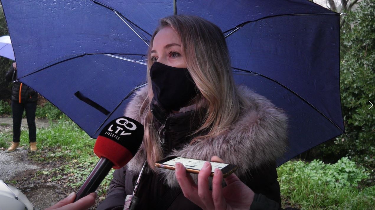 Supruga načelnika Policijske postaje Gruda odgovarala na pitanja novinara, evo što je poručila